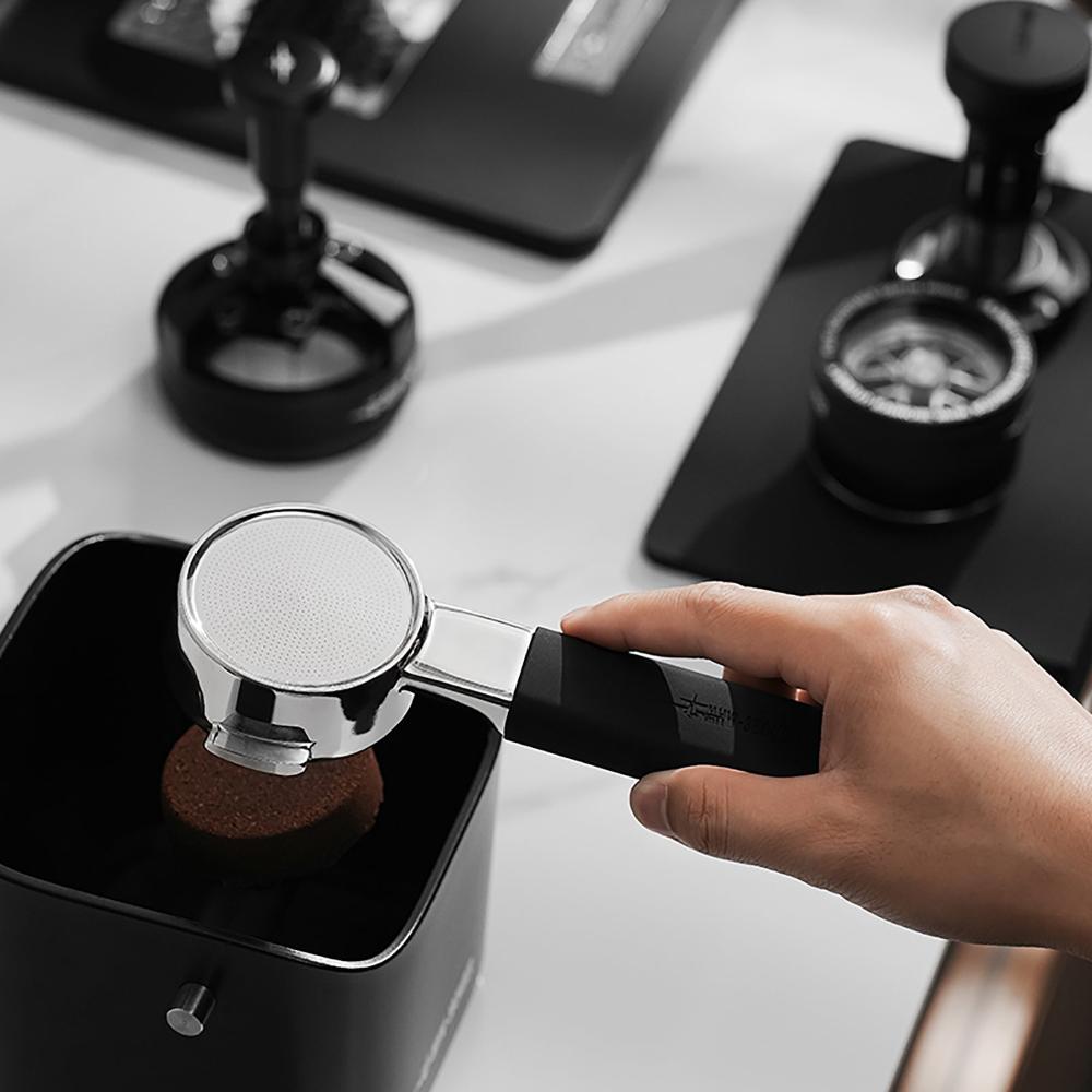 MHW-3BOMBER YU SERIES UNIBODY BOTTOMLESS PORTAFILTER With 891 precision filter holes to enhance extraction efficiency