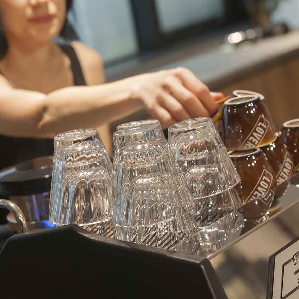 URBAN GLASS 180ML TWISTED CAPPUCCINO GLASS (CLEAR)